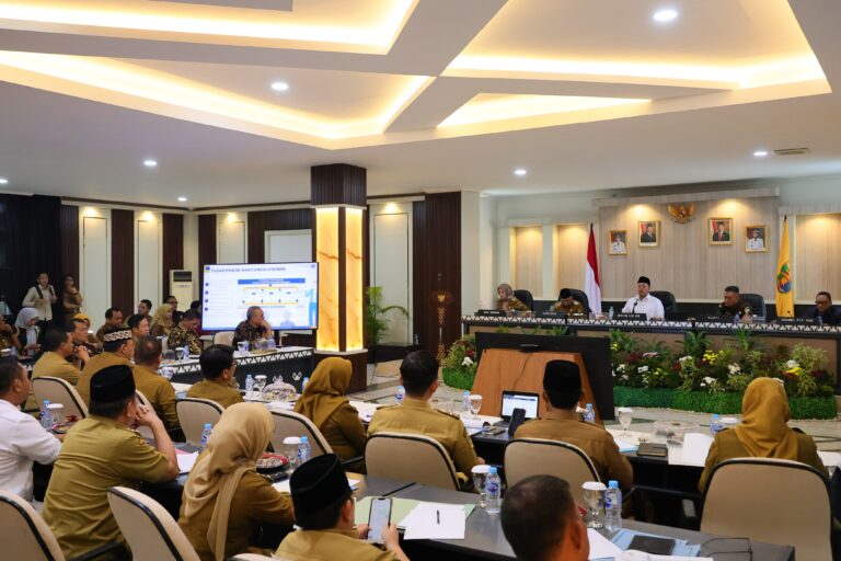 Menteri Nusron Bahas Reforma Agraria di Lampung