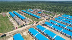 Menteri Nusron apresiasi yayasan Buddha Tzu Chi atas kontribusinya di pembangunan huntap. Foto ATR BPN